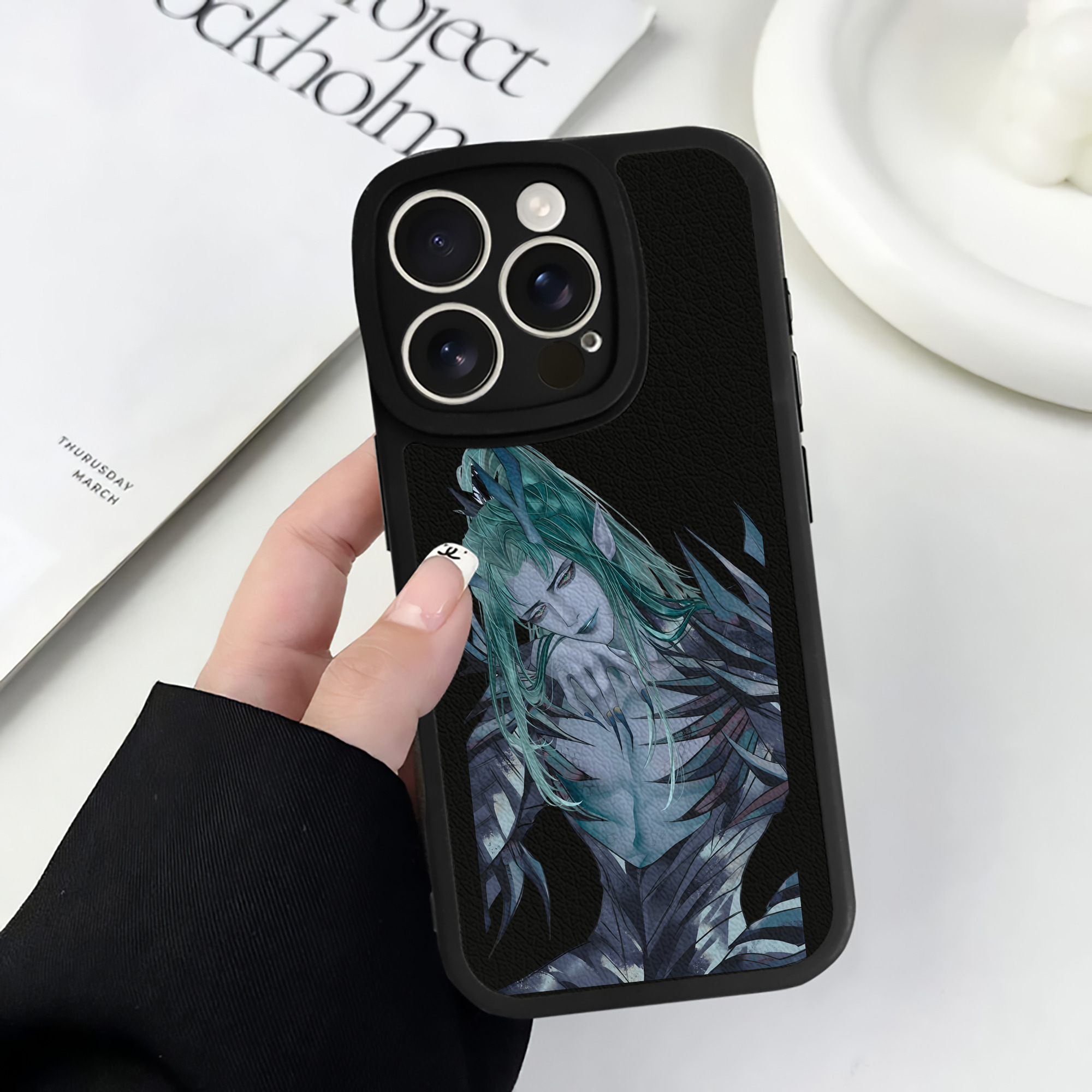 （画像用） Ne Zha 2 ナタ 魔童の大暴れ 【iPhone 16シリーズ対応】シリコンスマホケース（レザー調） 材質：シリコン